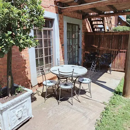 Millstream Inn Guest House Skeerpoort Room photo